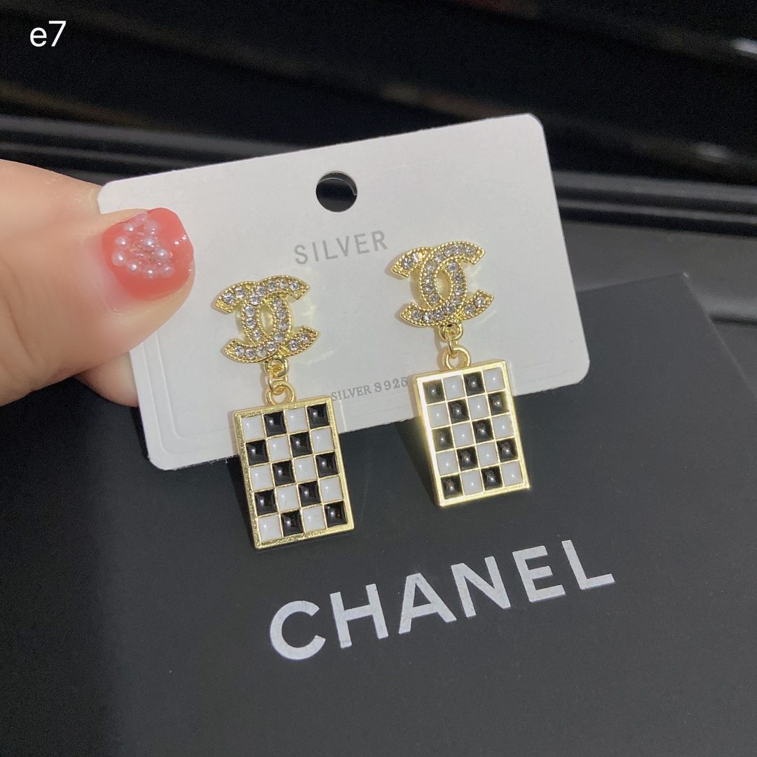 Chanel earring 107552