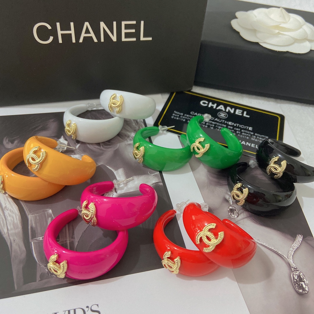 Chanel earring 107588