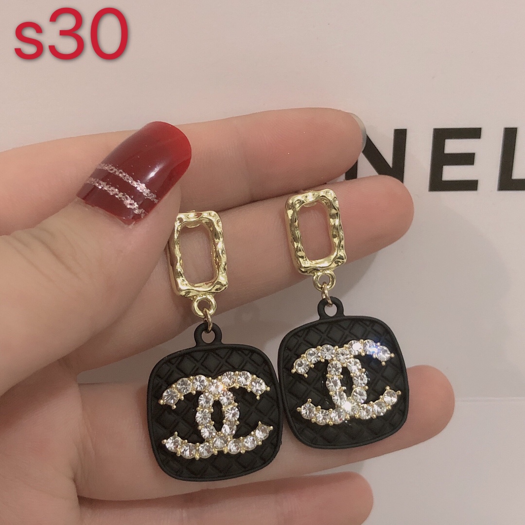 Chanel earring 107484