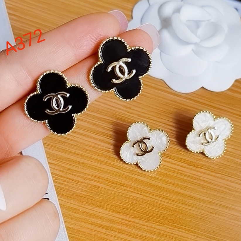 Chanel earring 106060