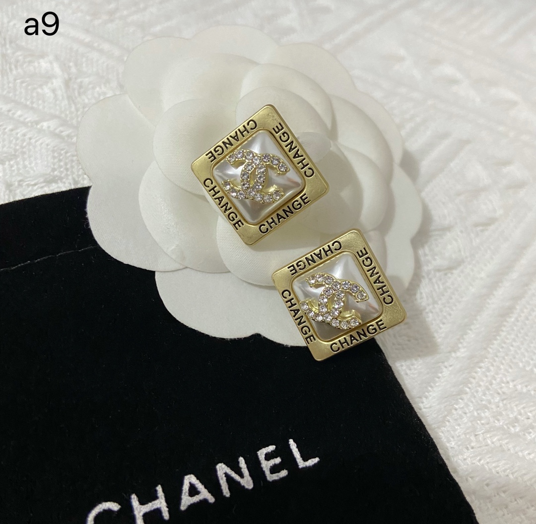 Chanel earring 107630