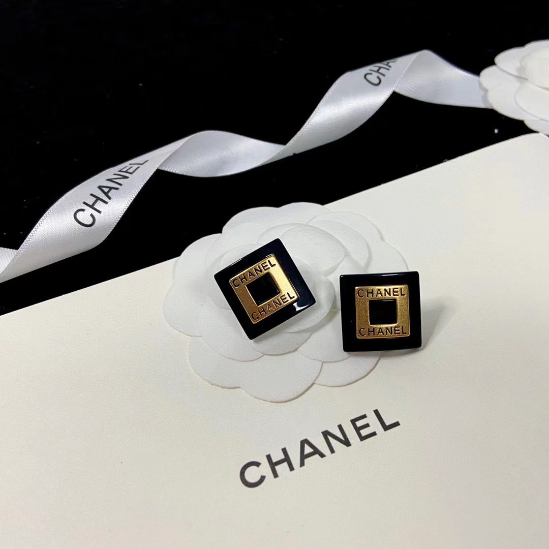 A476 Chanel earring 104844