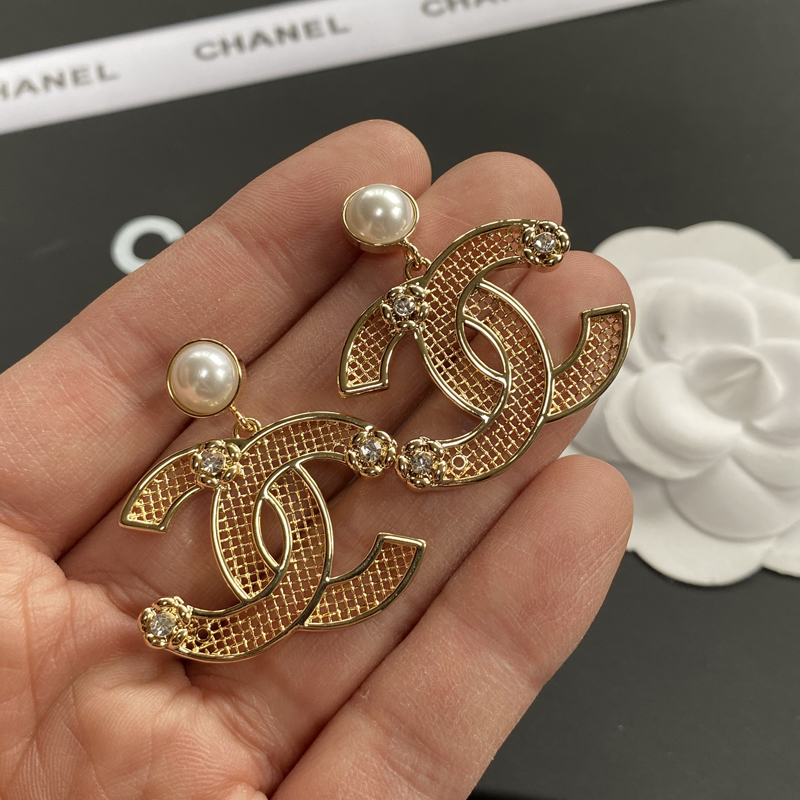 A336 Chanel earring 104993