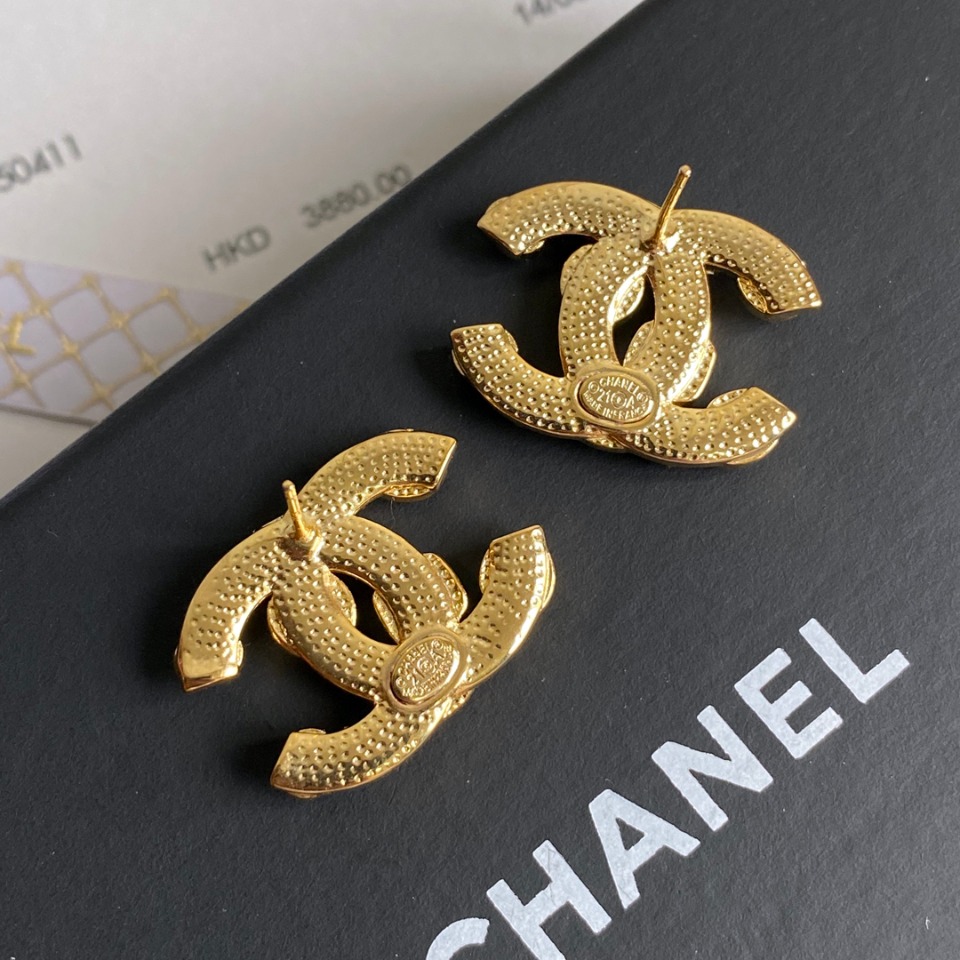 A568 Chanel earring 106378