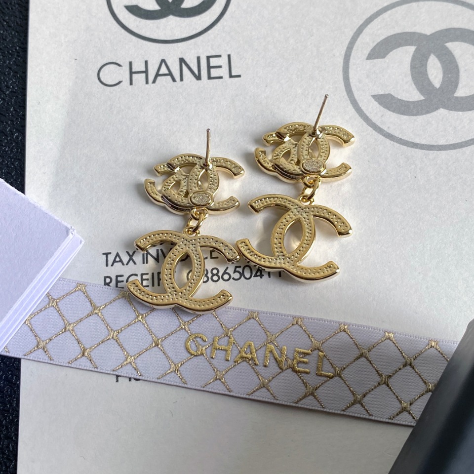 A249 Chanel earring 106411