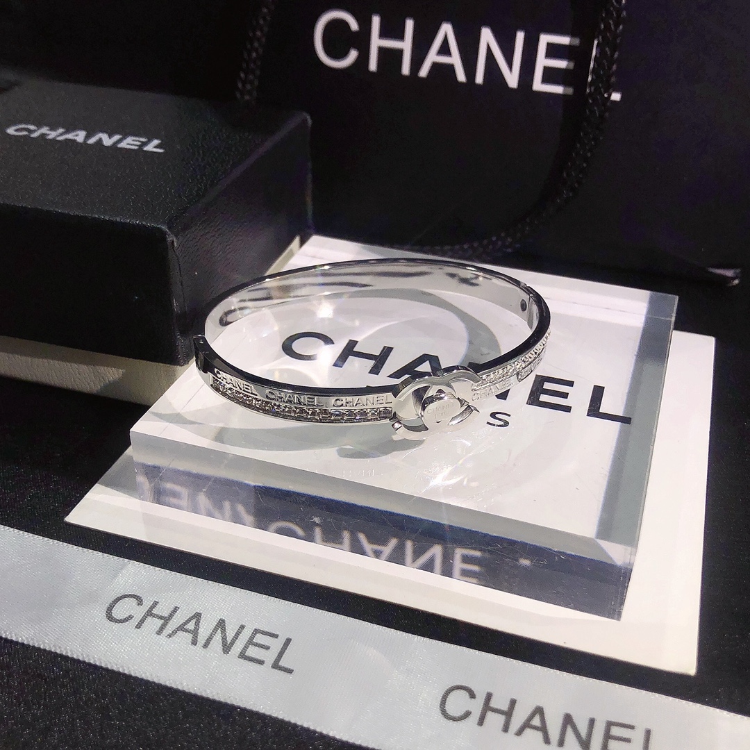 chanel bracelet 105367