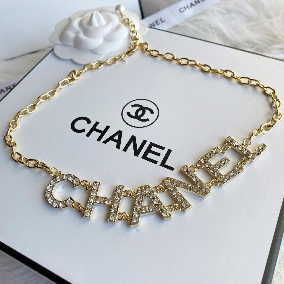 B081 Chanel necklace 104718