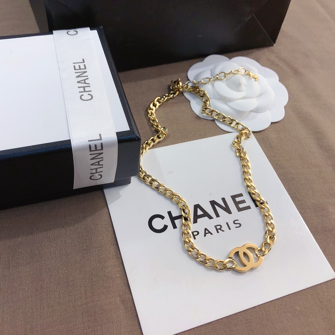 chanel necklace 105370