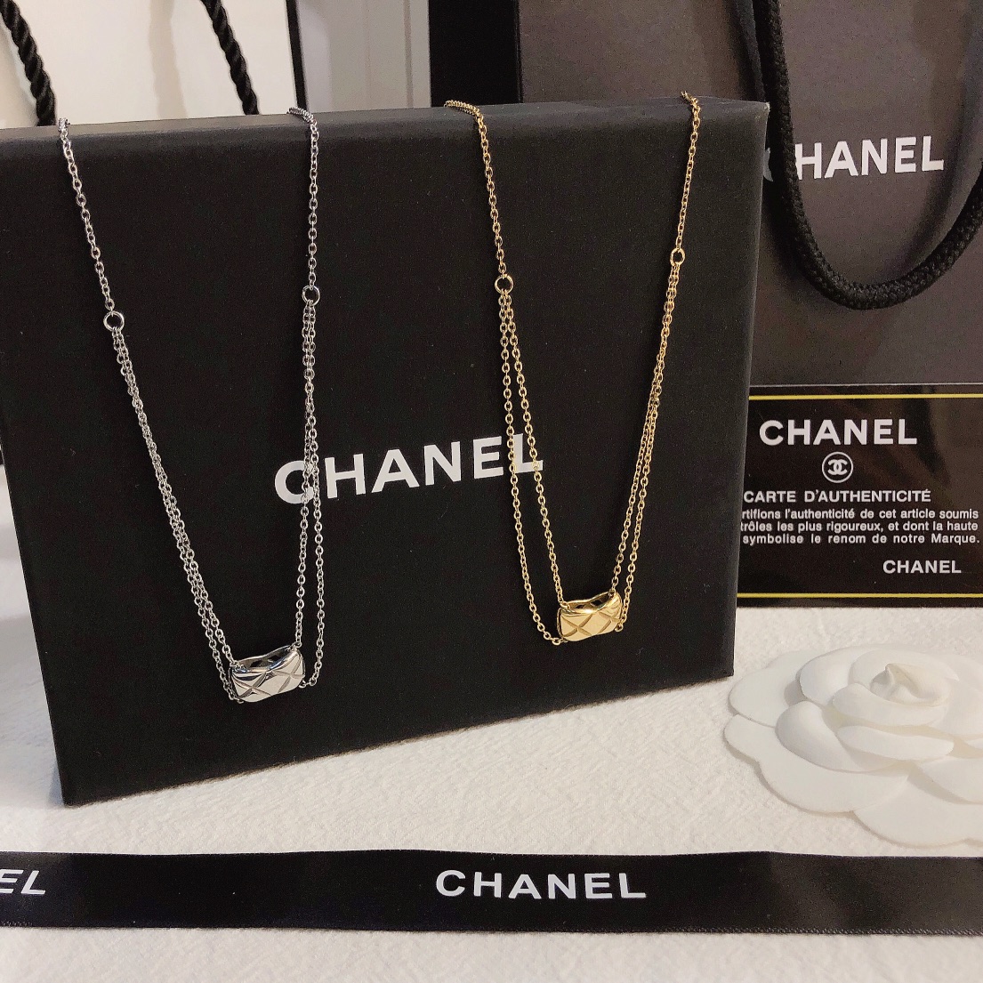 X340   Chanel choker necklace 106477