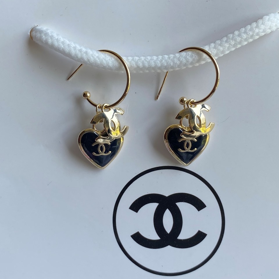 A594 Chanel earring 107742