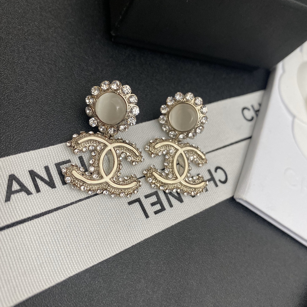 A350 Chanel earring 107831