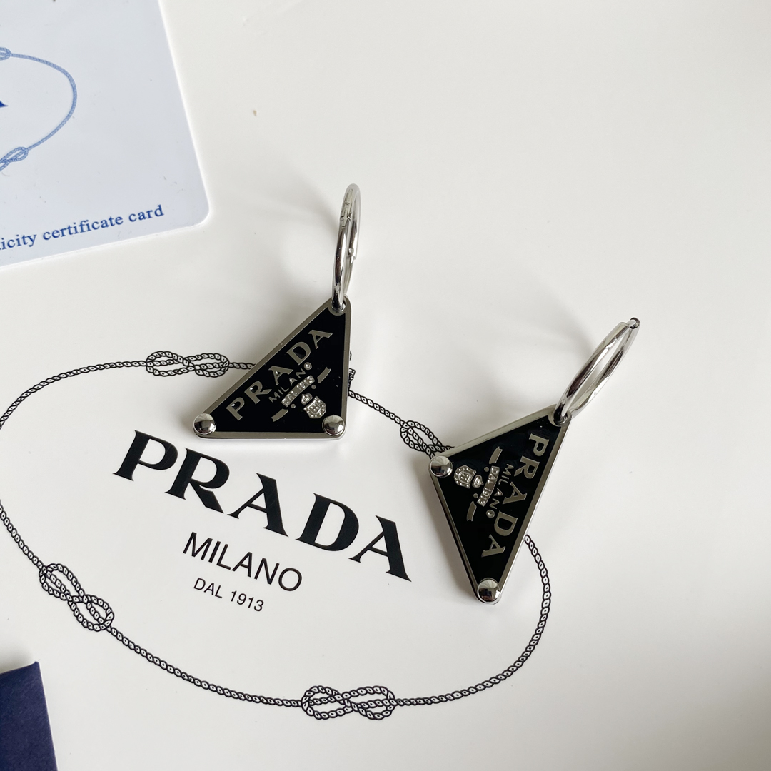 A175 PRADA-earring 107945