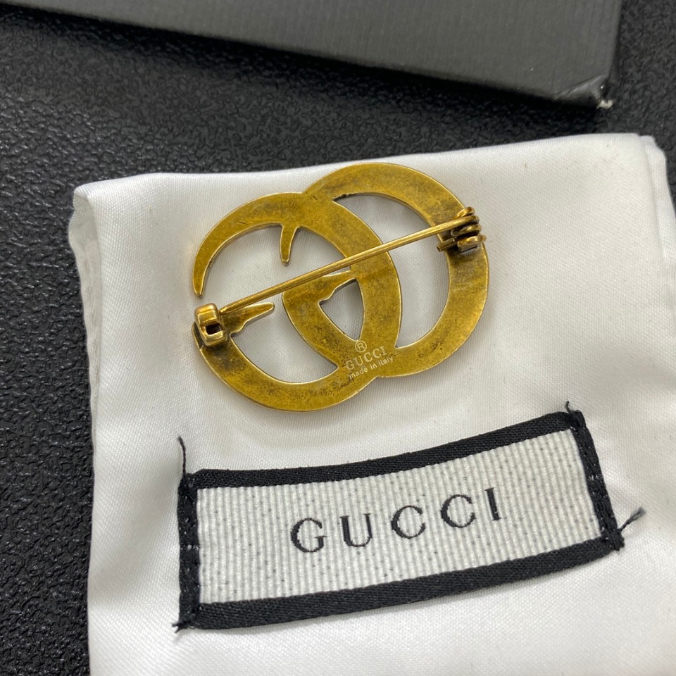 C030 Gucci brooch 108088