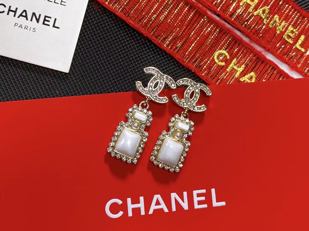 A824 Chanel earring 108338