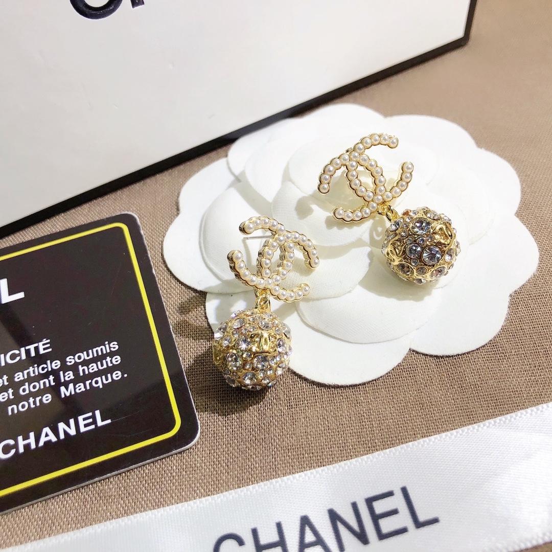 A662  Chanel earring 108589