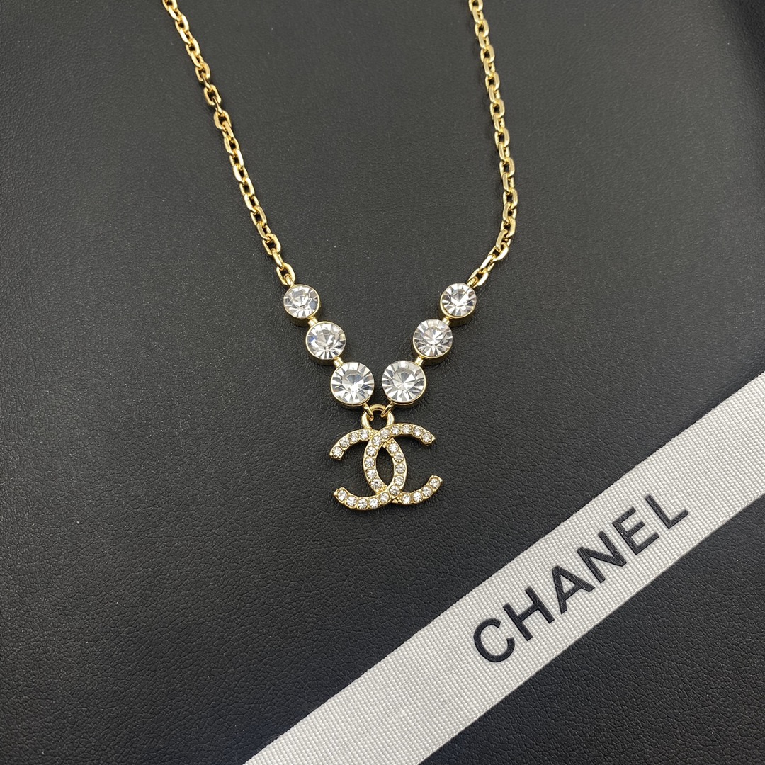 B331 Chanel necklace 108530