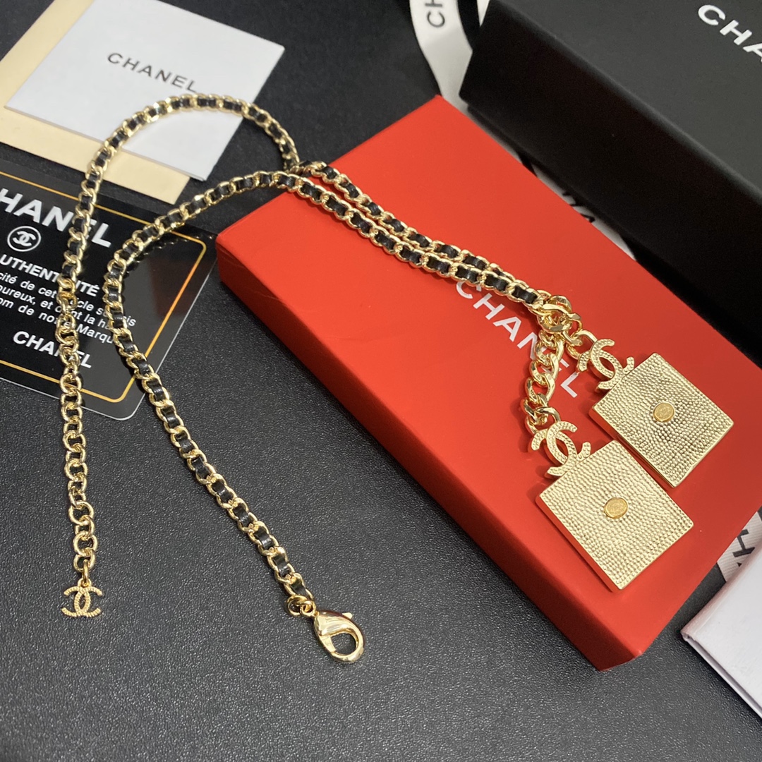 B009 Chanel necklace 108653