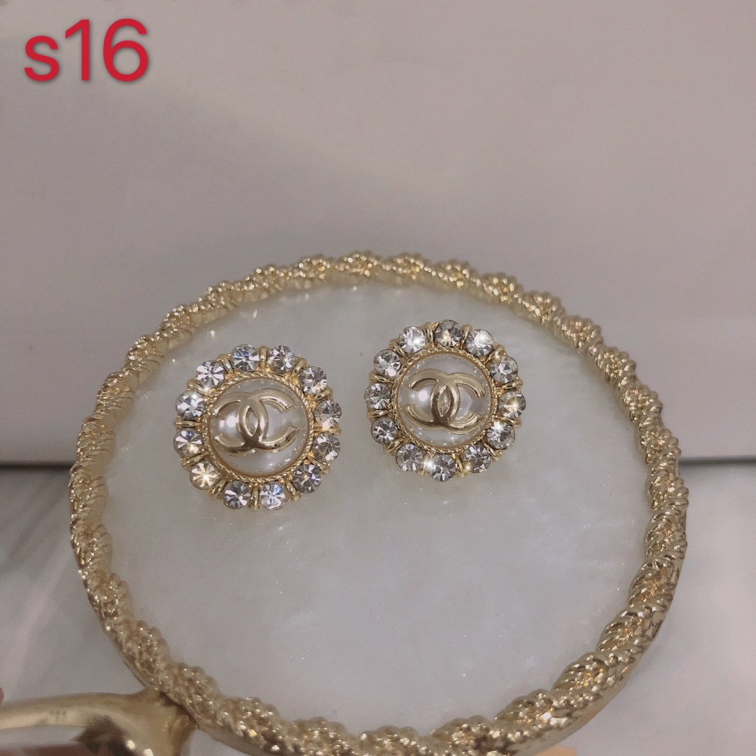 Chanel earrings 108767