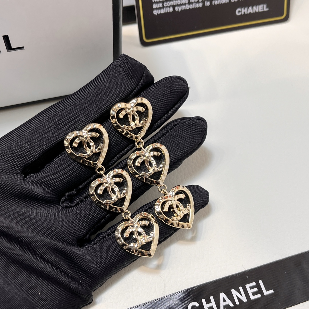 A709 Chanel earrings 108749