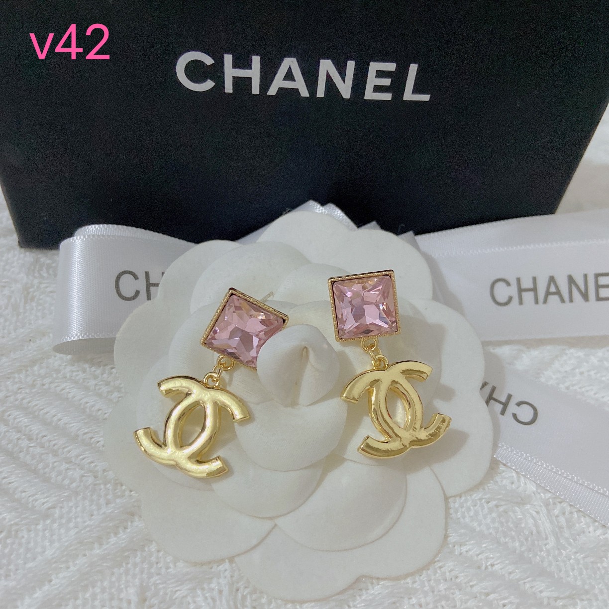 chanel earrings 108972