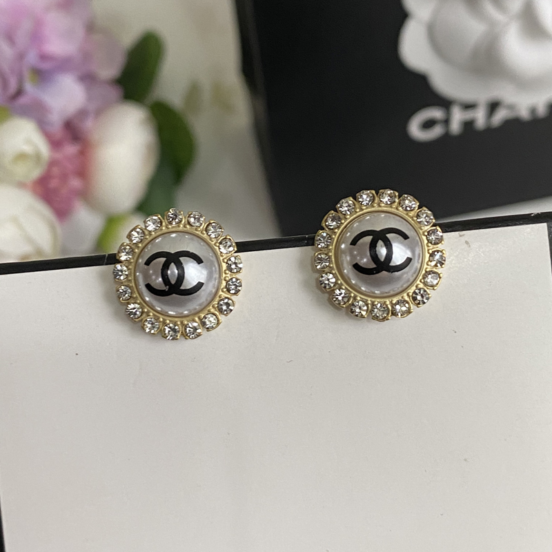 A156  Chanel earrings 104731