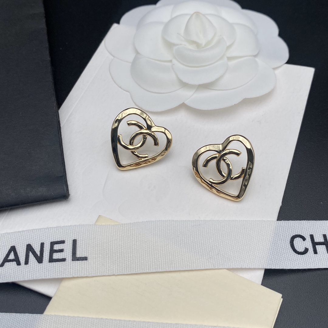 A041 Chanel earrings 108913