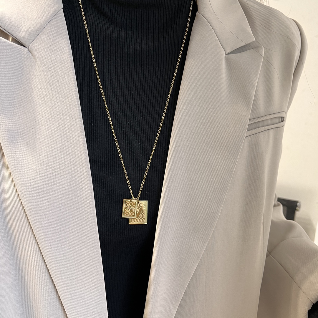 X198 LV Louis vuitton necklace