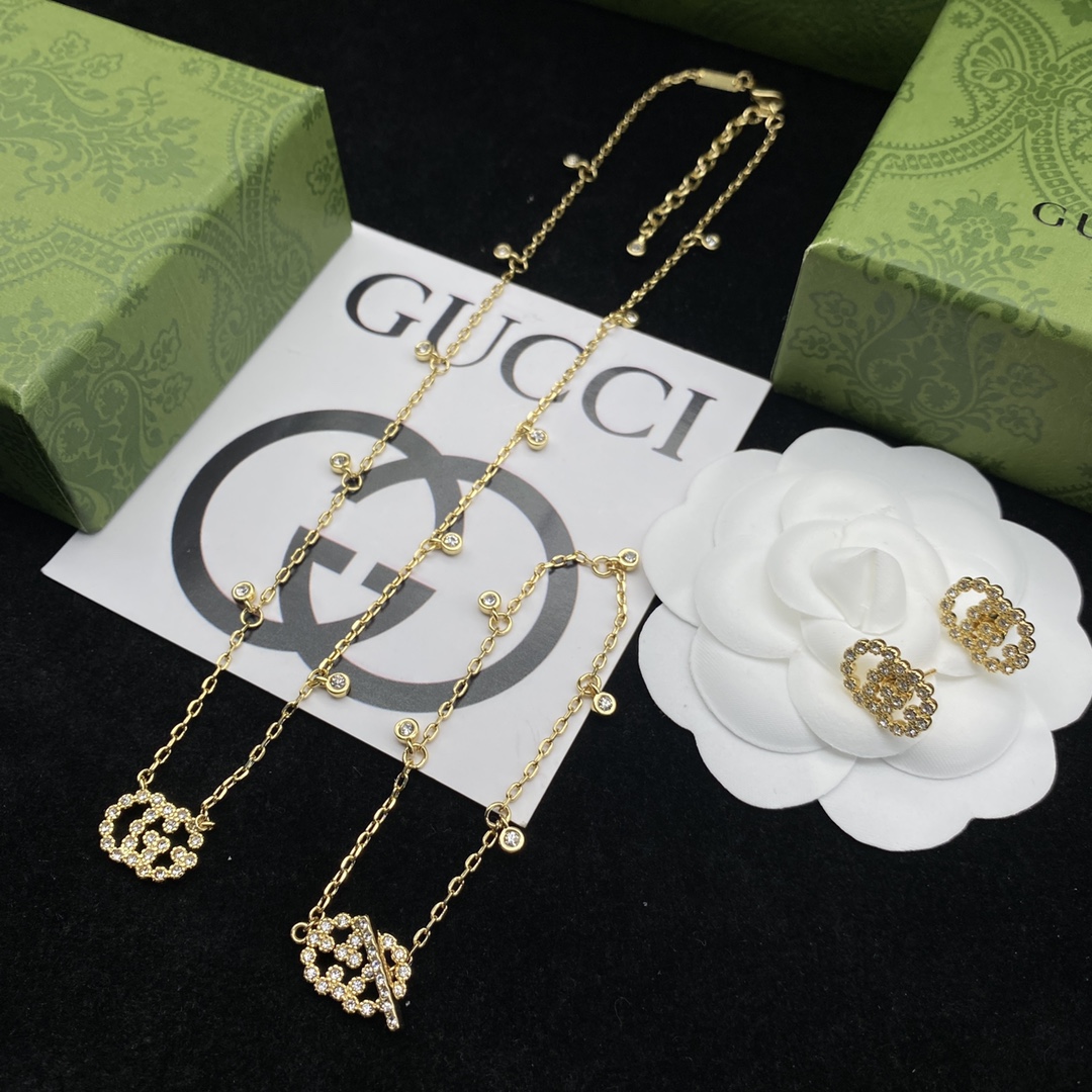 Gucci new necklace 110930