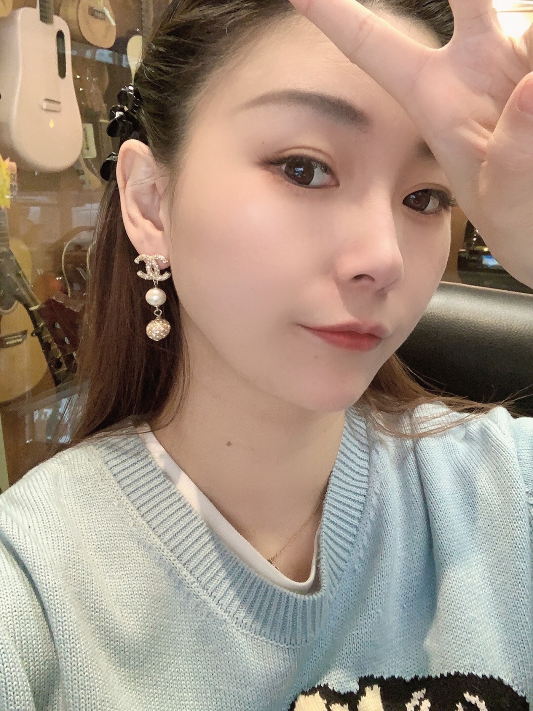 A325  Chanel earrings