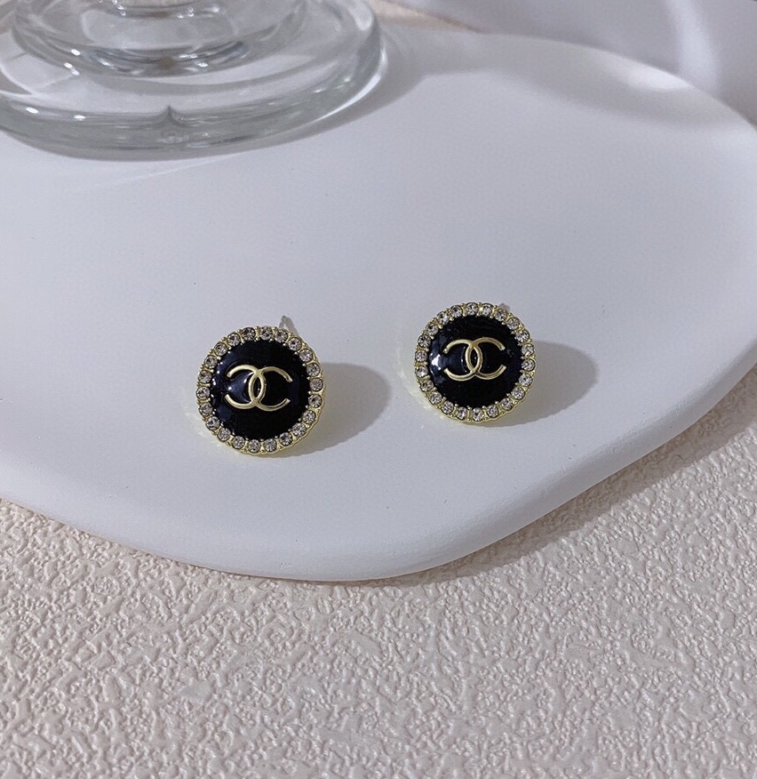 Chanel earrings 111386