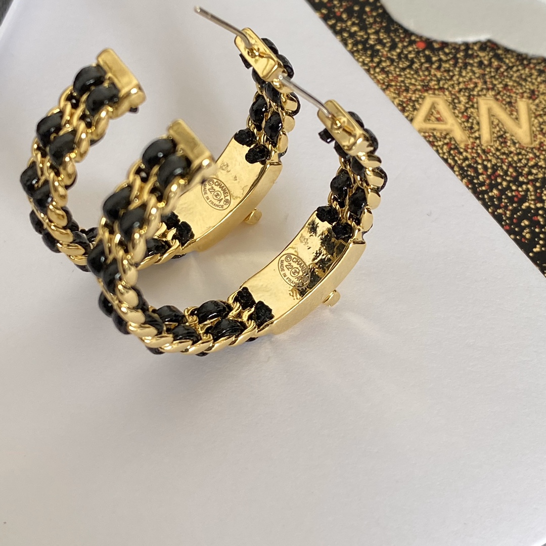 A1169  Chanel leather hoop earrings