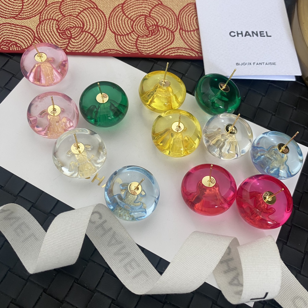 E018 Chanel summer color sweet earrings