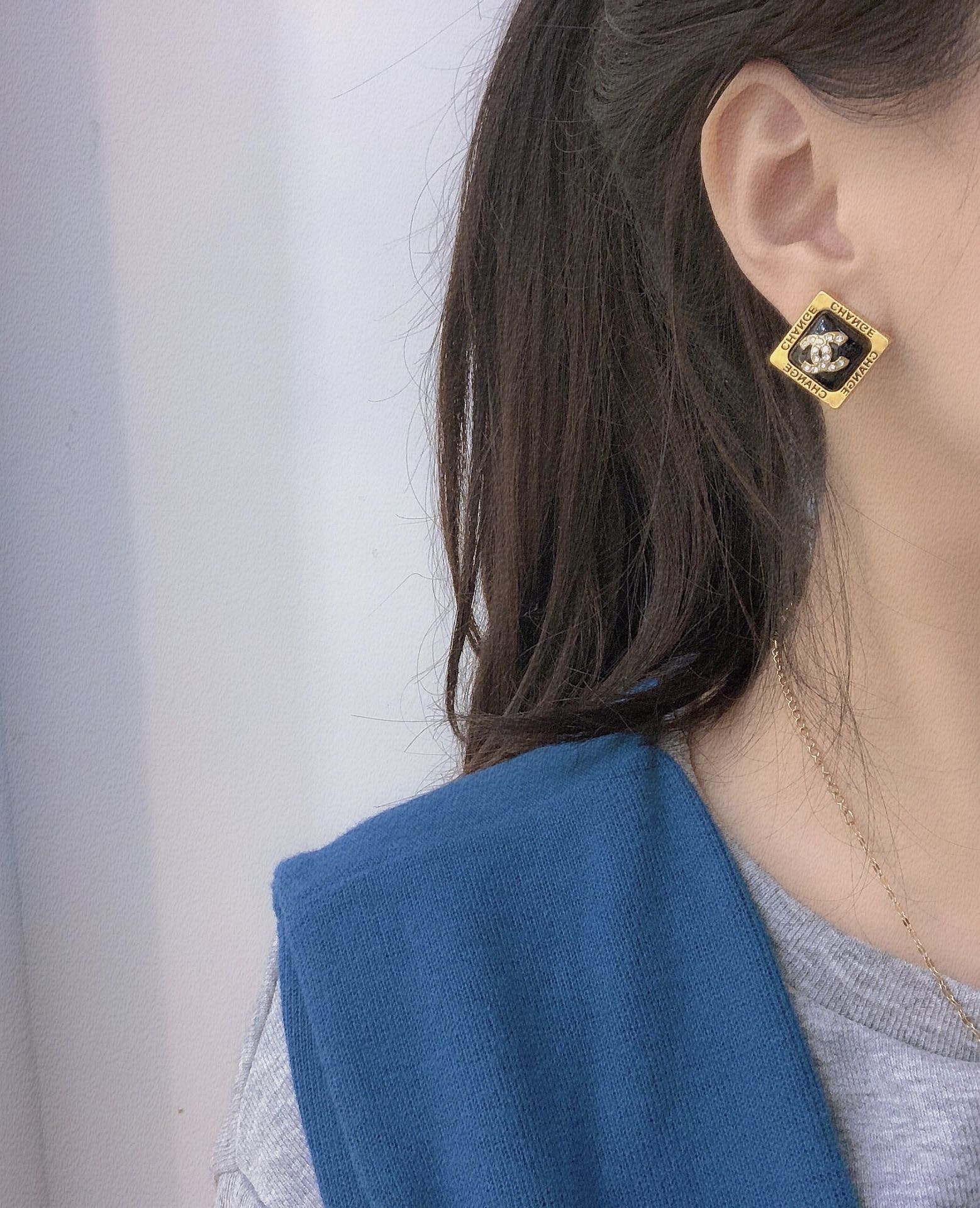 A398  Chanel earrings