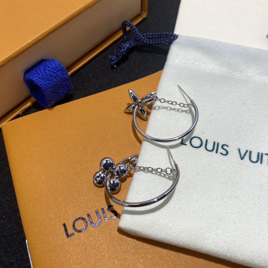 A1544/A1545 LV Louis vuitton earrings