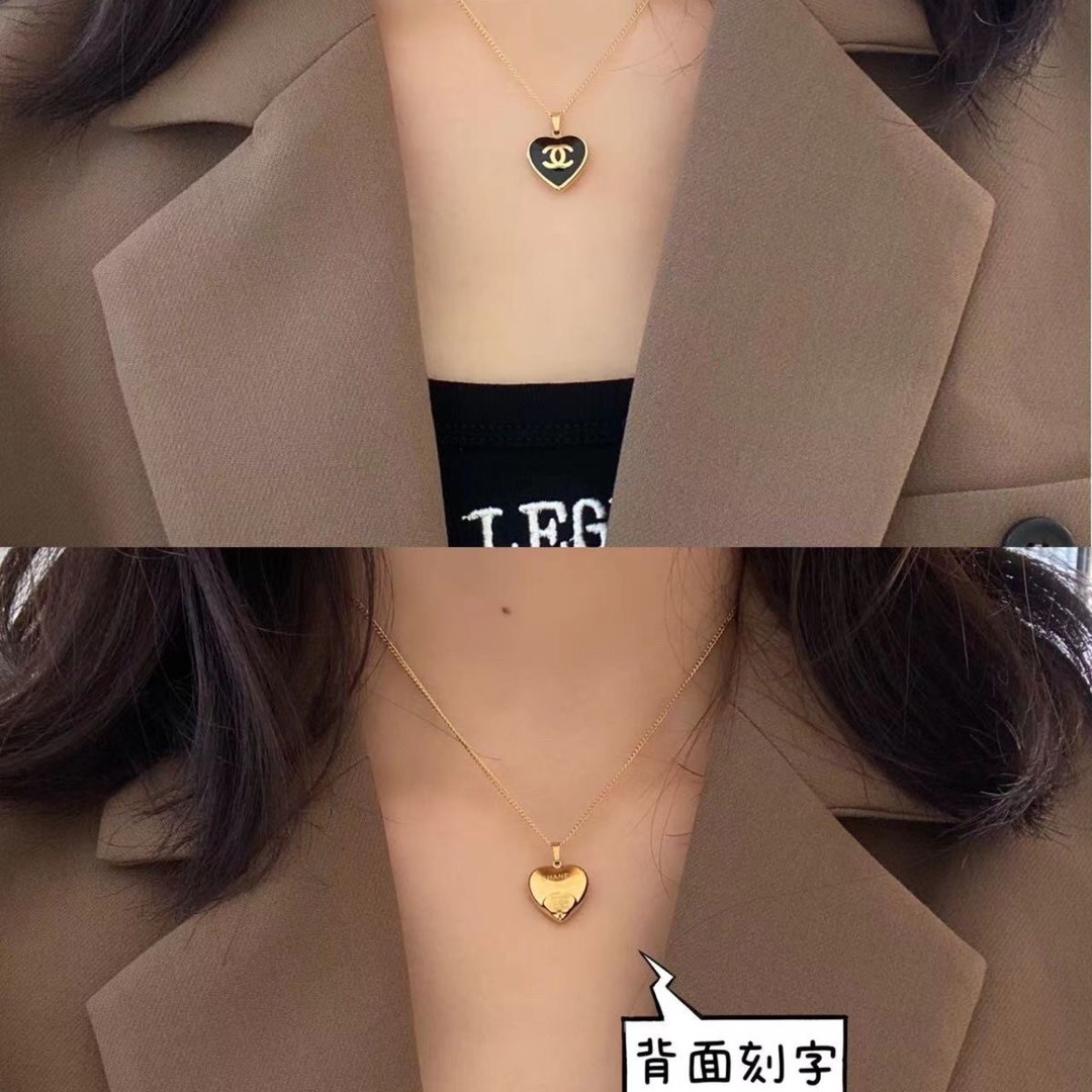 Chanel heart necklace 114103