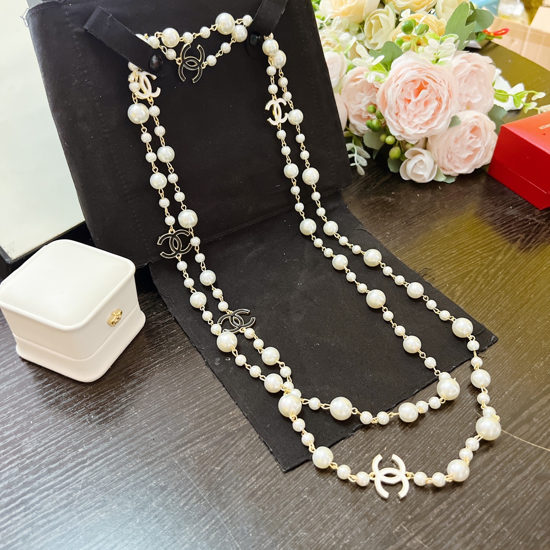 Chanel pearls CC long necklace 114096