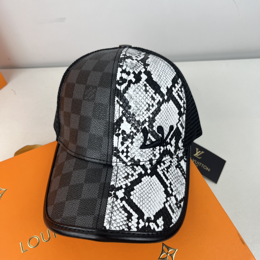 Louis Vuitton LV Cap