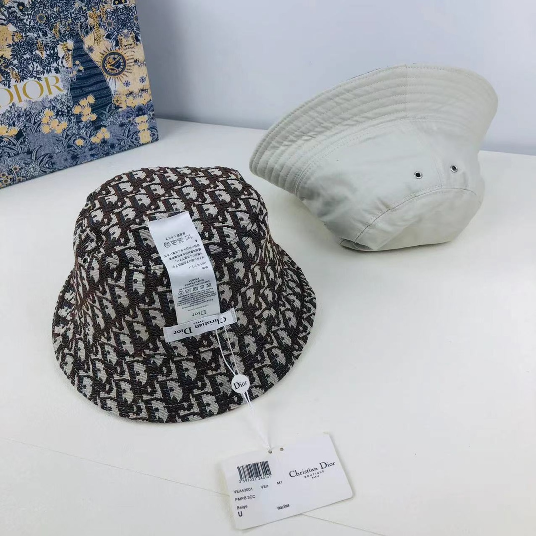 Dior bucket hat