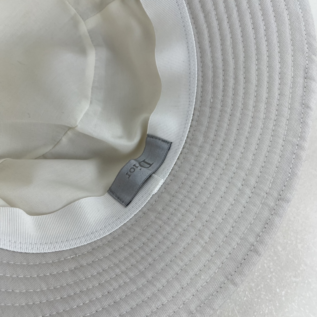 Dior bucket hat