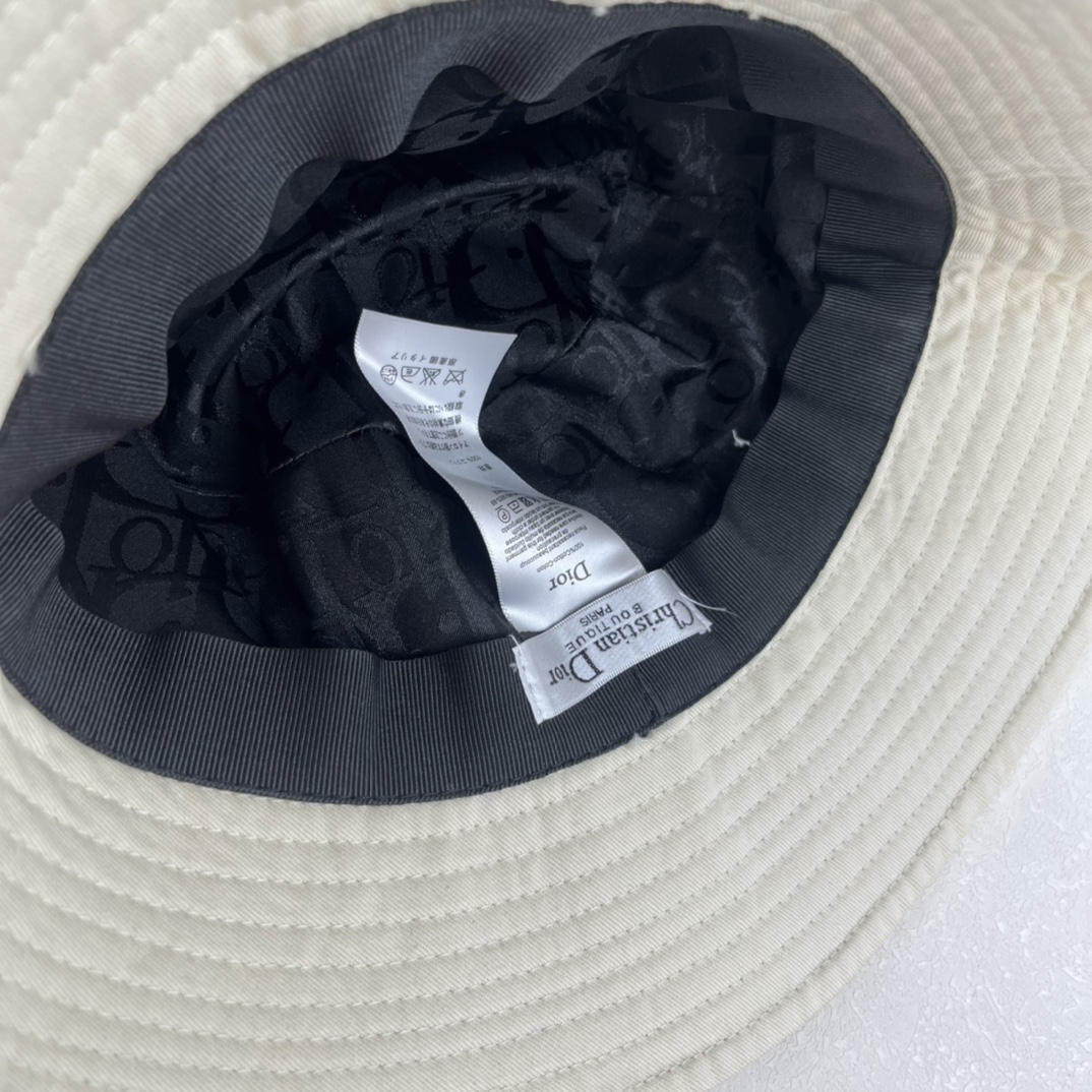 Dior bucket hat