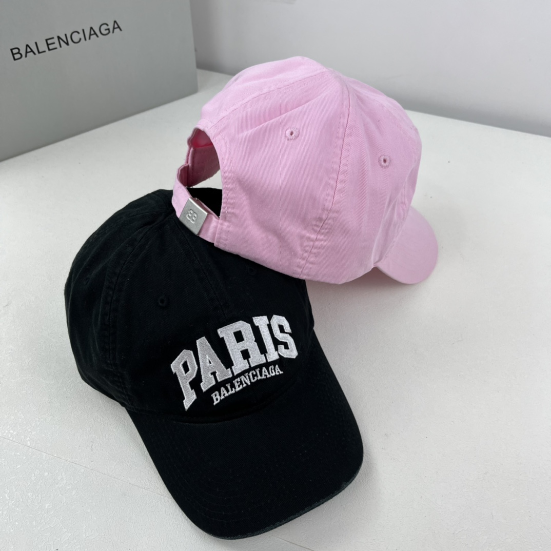 BALENCIAGA Cap