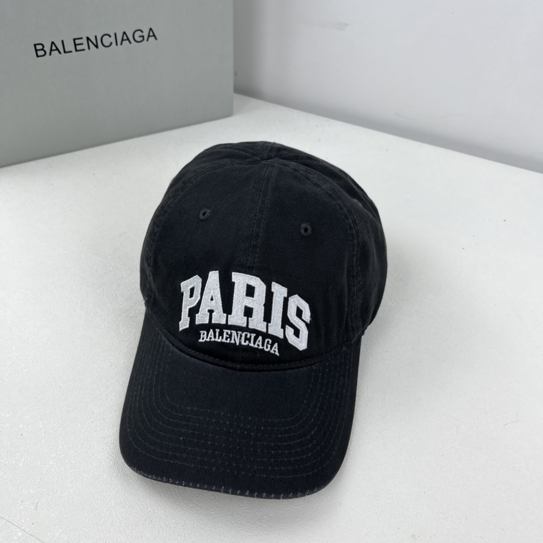 BALENCIAGA Cap