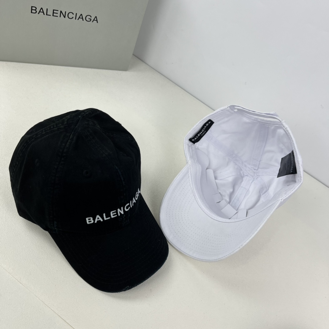 BALENCIAGA Cap