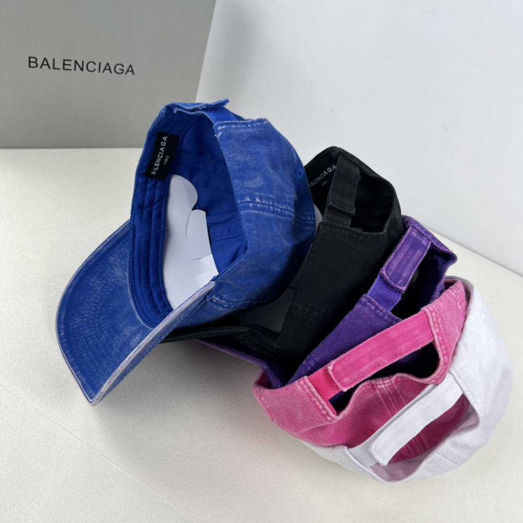 BALENCIAGA Cap