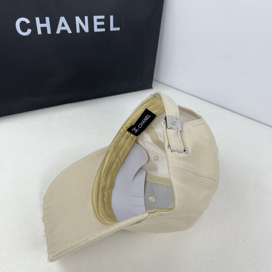 Chanel cc cap