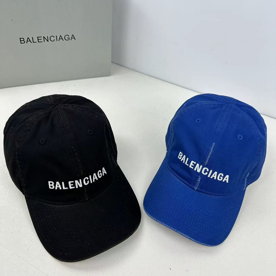 Balenciaga cap