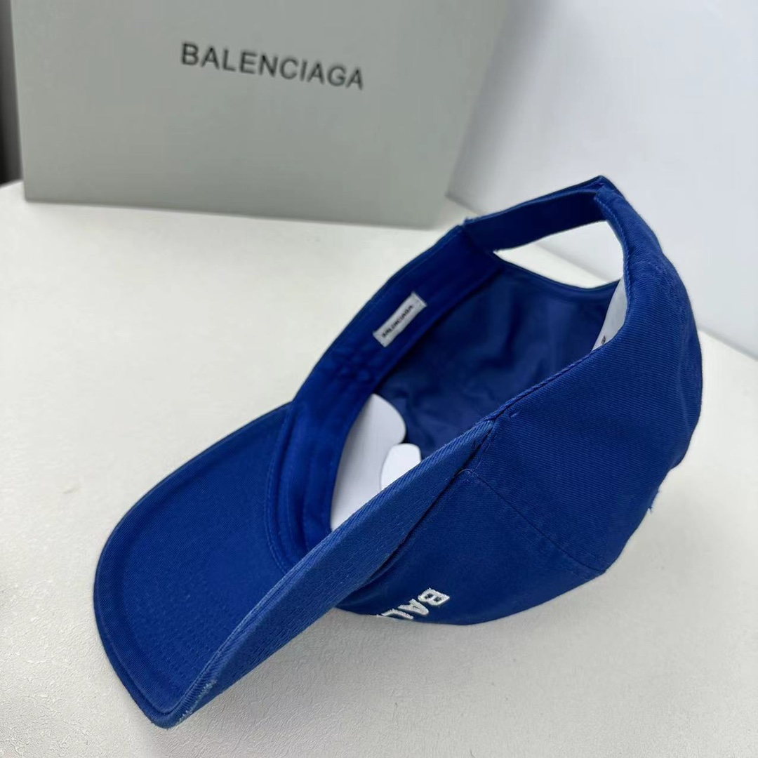 Balenciaga cap