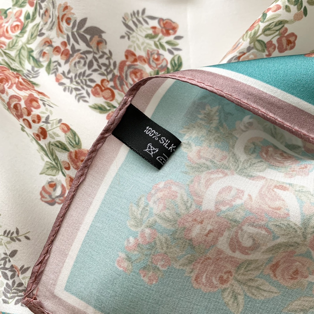 Gucci natural silk Square Scarf