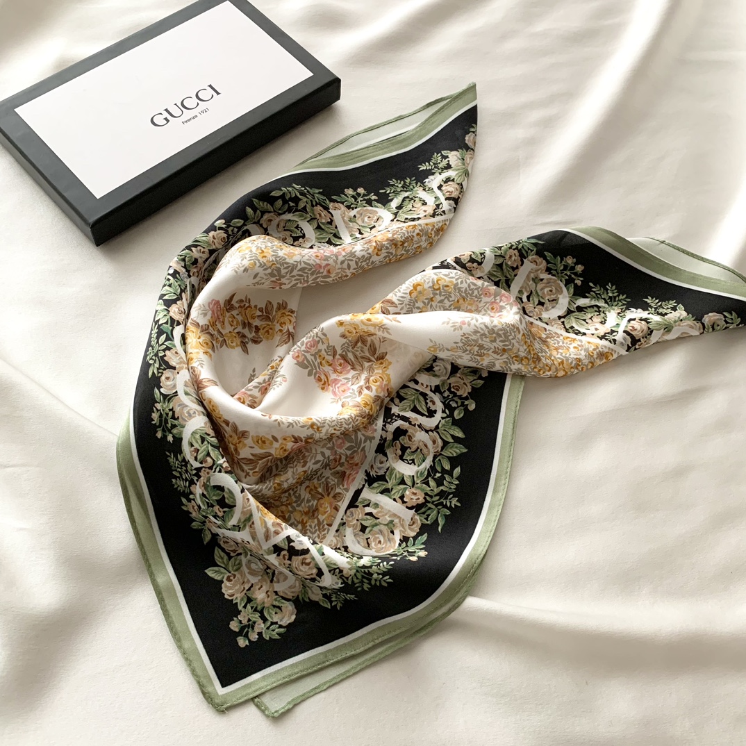 Gucci natural silk Square Scarf