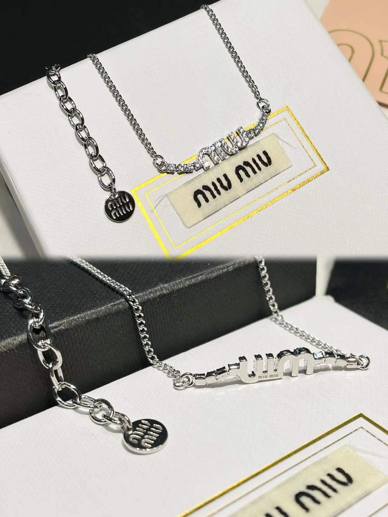 B795  MIUMIU necklace